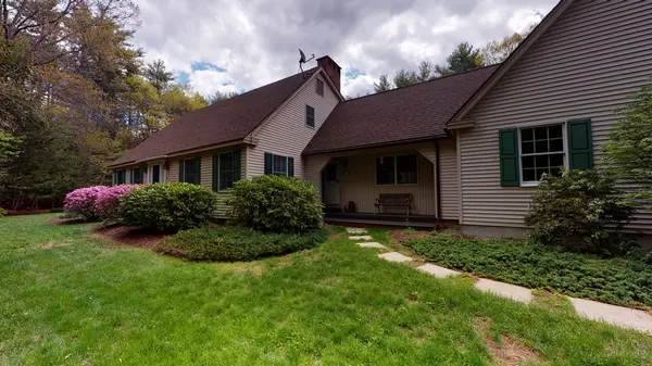 72 Dudley, Brentwood, NH 03833