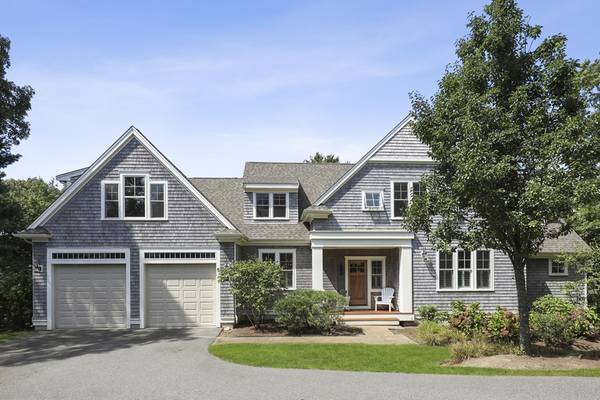 5 Firethorn Ln, Sandwich, MA 02563