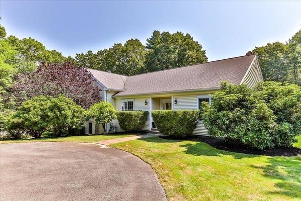 16 Old Farm Rd, Halifax, MA 02338