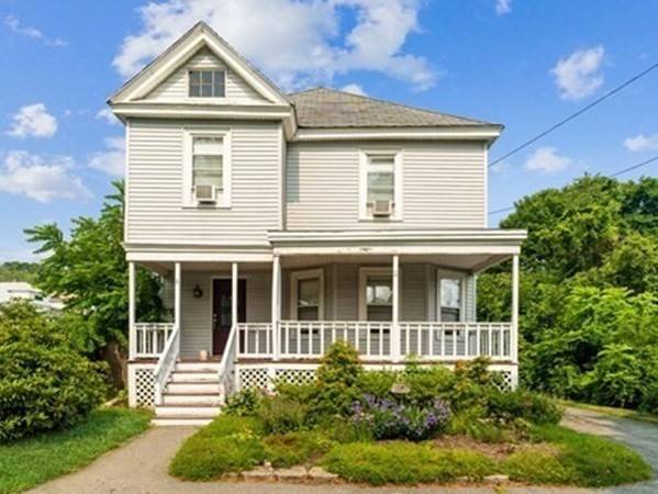 6 Lyndale Ave, Methuen, MA 01844