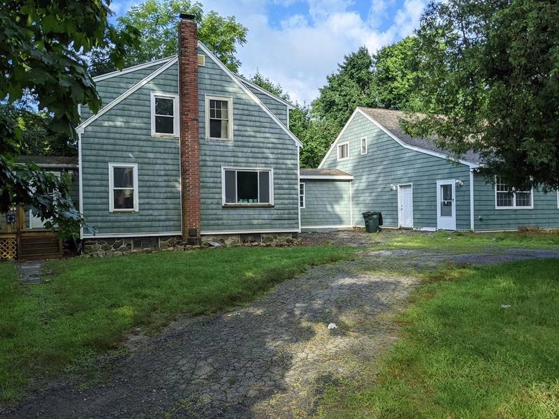 38 Rocky Hill Rd., Amesbury, MA 01913