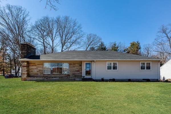 78 Grassy Gutter Rd, Longmeadow, MA 01106