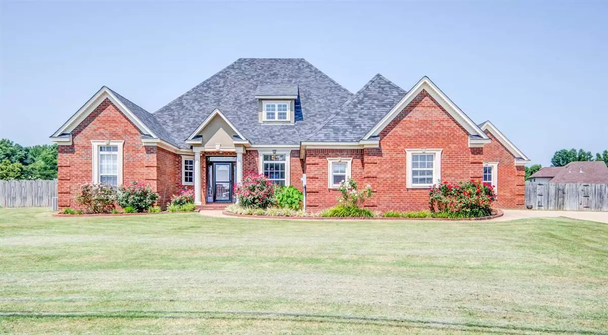 Munford, TN 38058,83 ROBERT L ELLIS DR