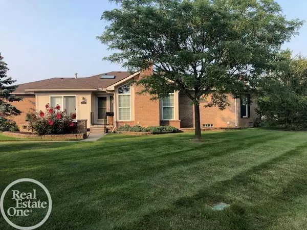 30558 MARY FRANCIS, Chesterfield, MI 48051