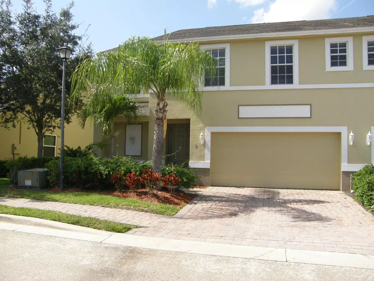 Vero Beach, FL 32966,2121 Timberlake CIR 1