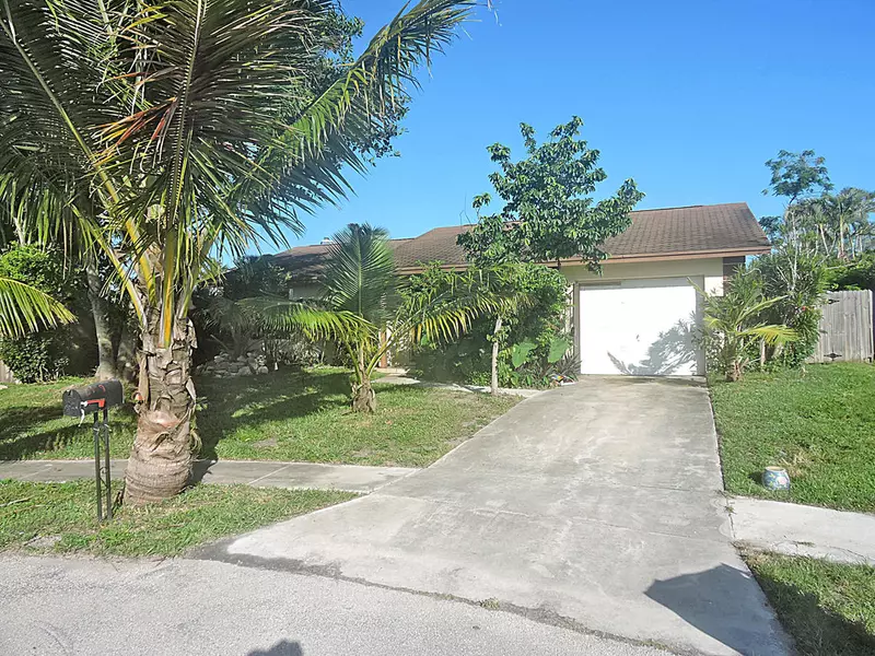 2909 Via Palma, Lake Worth, FL 33461