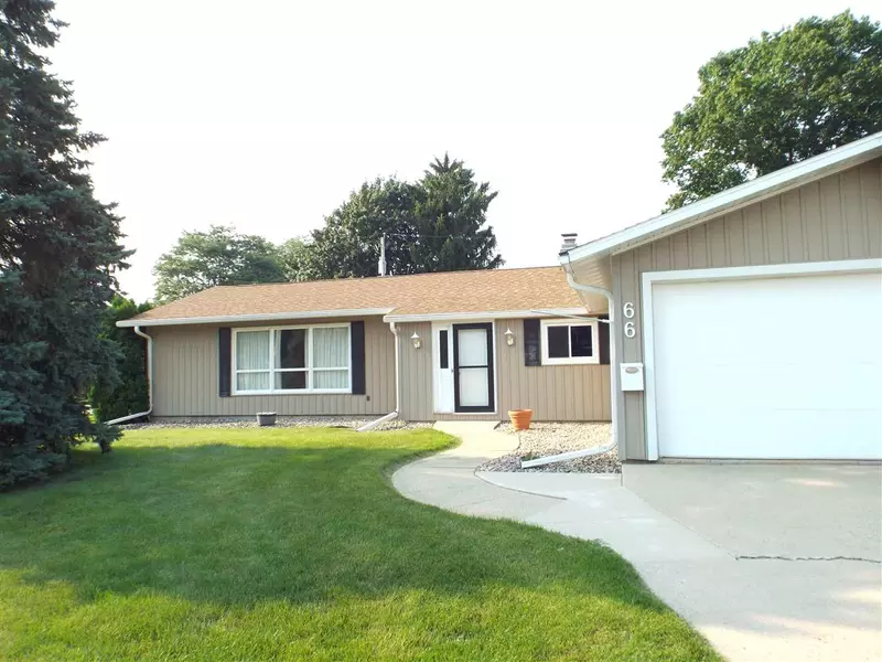 66 Wa Wa Ave, Ripon, WI 54971