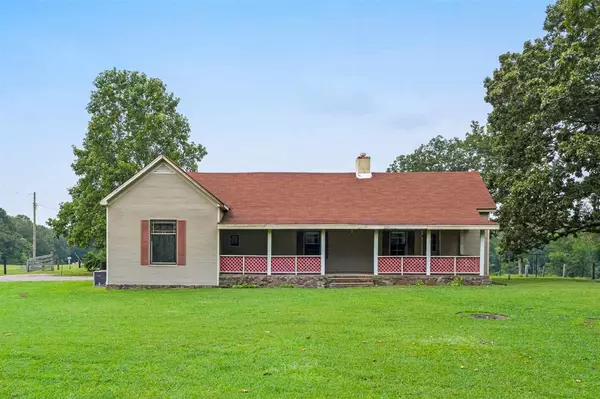 890 FITTS-ROSS RD, Bolivar, TN 38008