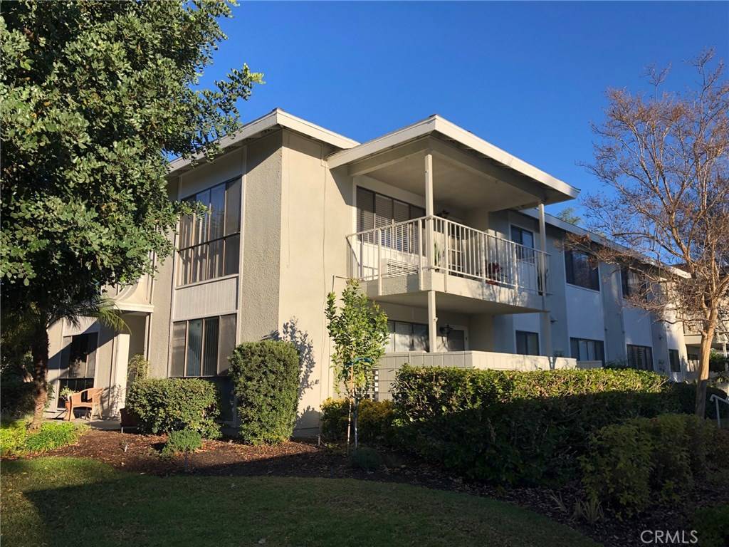 Laguna Woods, CA 92637,925 Avenida Majorca #O