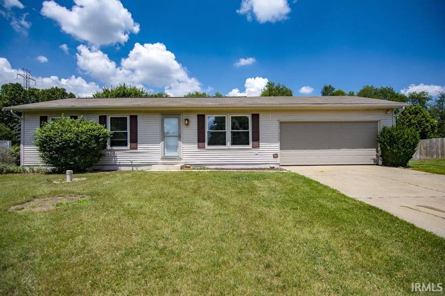 25961 Heatherfield Drive, Elkhart, IN 46514-6393