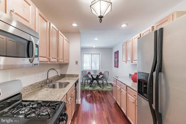 7615 LEE HWY #204, Falls Church, VA 22042