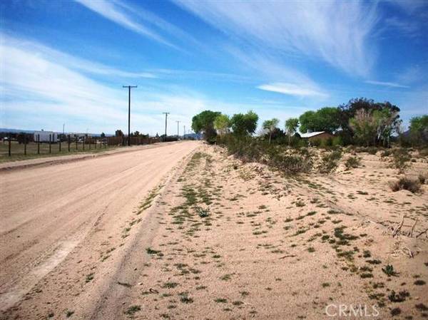 Newberry Springs, CA 92365,0 Duntroon RD