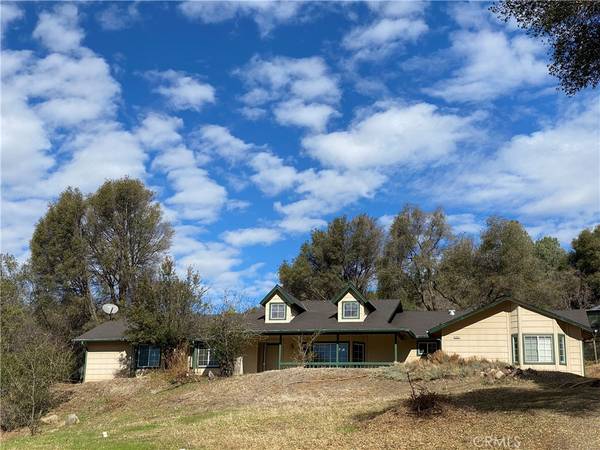 51651 Badger Ridge LN, Oakhurst, CA 93644