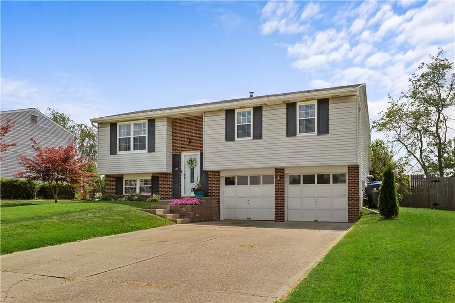 116 Brookston Dr, Cranberry Township, PA 16066