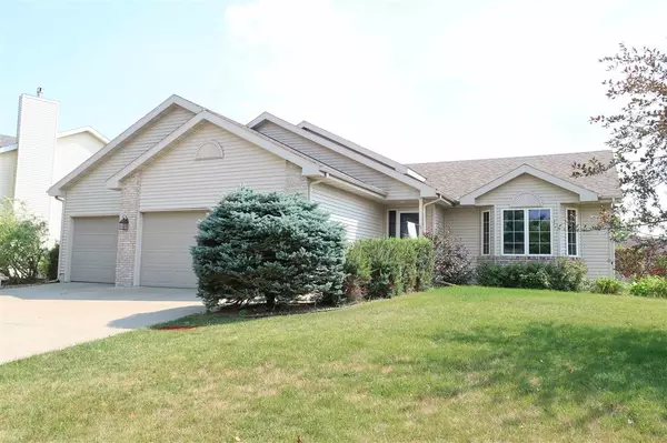 323 Yorktown Rd, Deforest, WI 53532