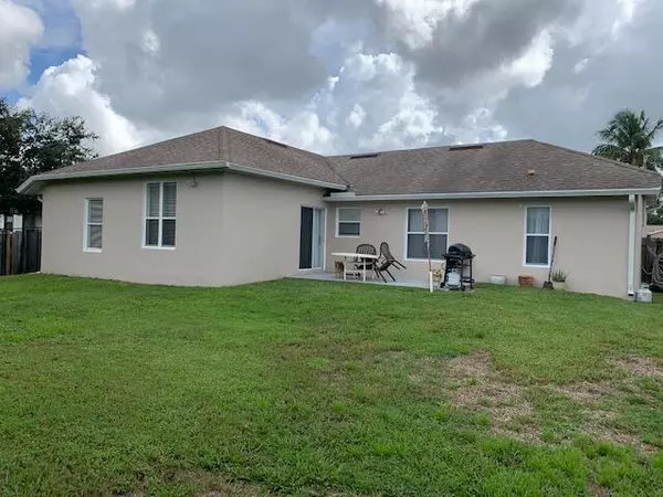 Port Saint Lucie, FL 34984,1622 SW Victor LN