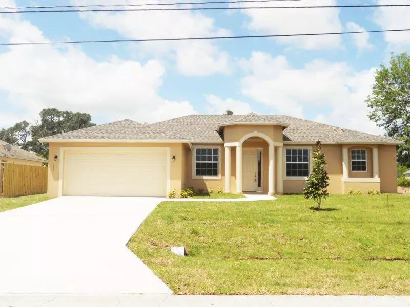 176 SW Ridgecrest DR, Port Saint Lucie, FL 34953