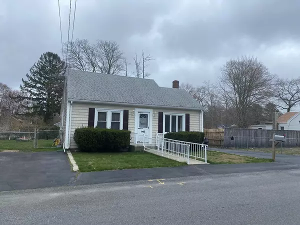 7 Kendrick Street, Acushnet, MA 02745