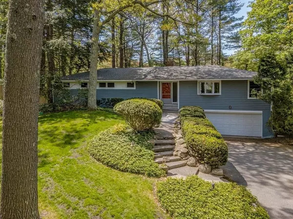 526 North Ave, Weston, MA 02493