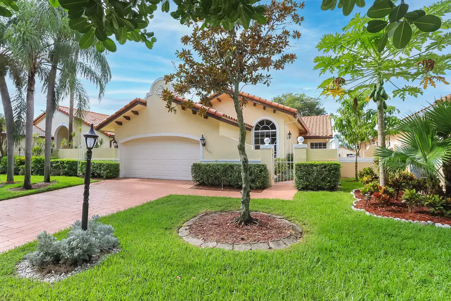 5280 Casa Real DR, Delray Beach, FL 33484