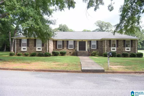 208 W ROBERTS AVENUE, Talladega, AL 35160