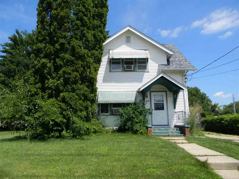 1816 Mineral Point Ave, Janesville, WI 53548