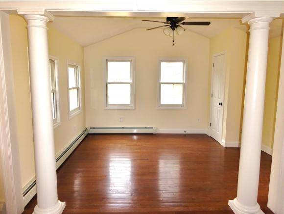 Hudson, NH 03051,18 Meadow DR