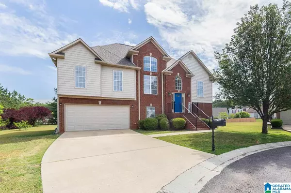 4211 SUMMERSET COVE, Bessemer, AL 35022