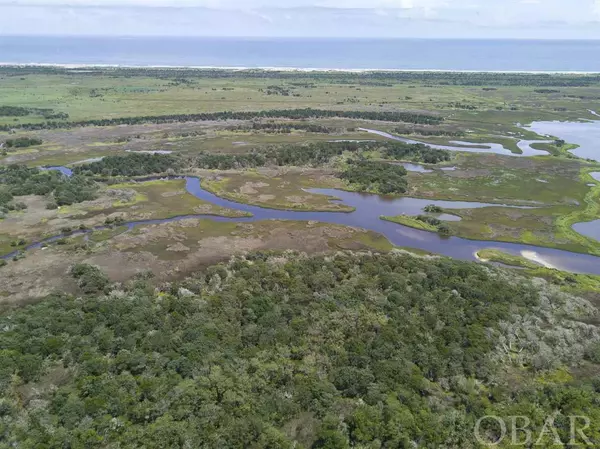 Ocracoke, NC 27960,82 Loop Road