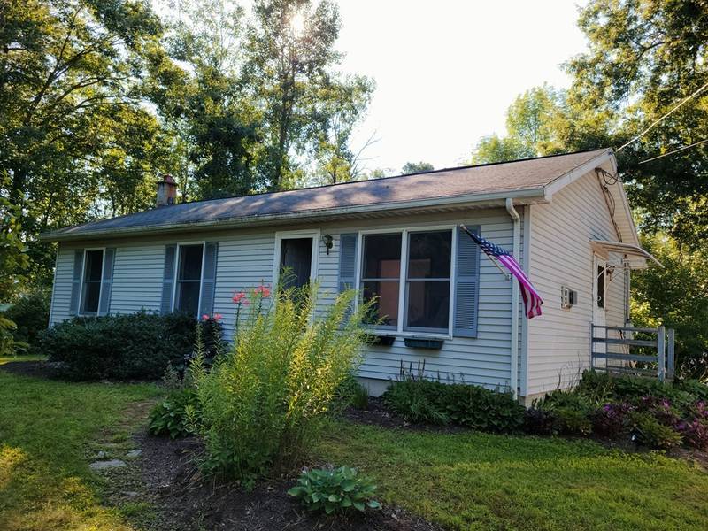 255 River Run, Hardwick, MA 01031