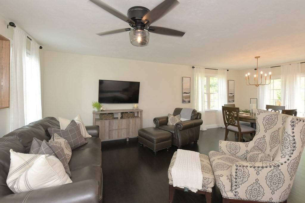 Uxbridge, MA 01569,16 Rose Lane