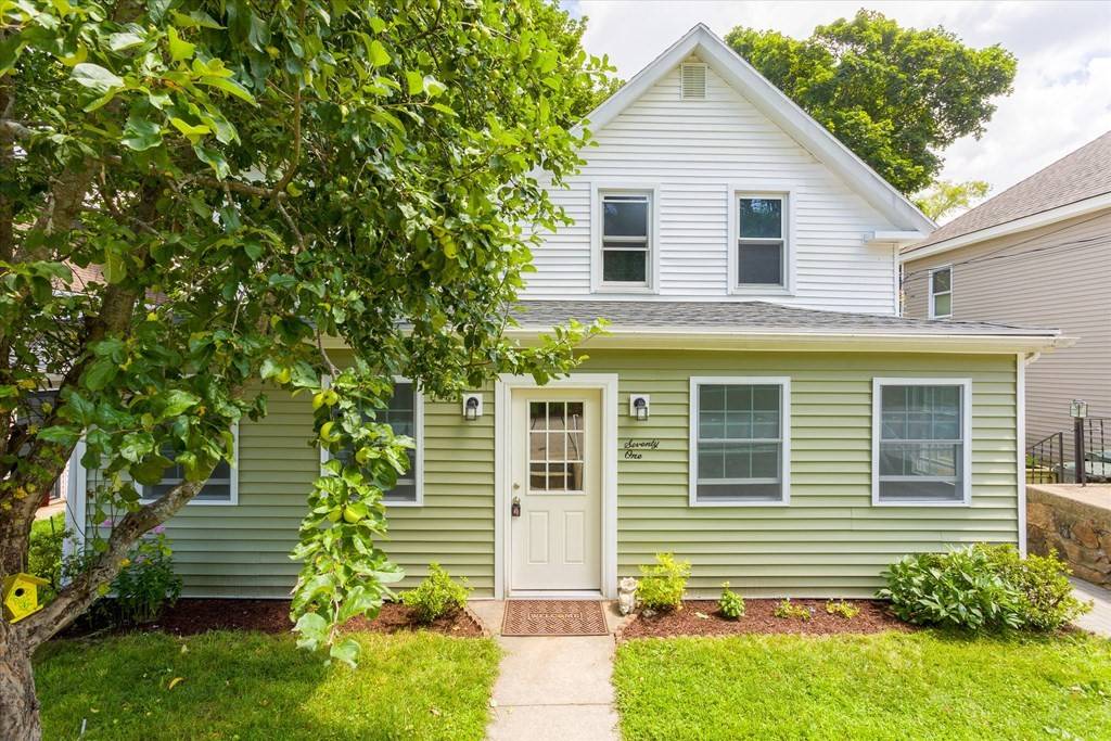 71 Maplewood Ave, Marlborough, MA 01752