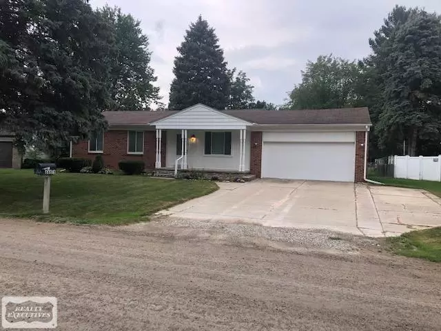 Harrison Twp, MI 48045,26876 Coleridge St