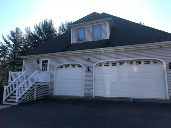 Dighton, MA 02764,1765 Oak Grove Dr