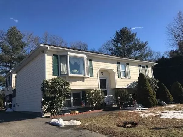 31 Tide Meadows Dr, Berkley, MA 02779