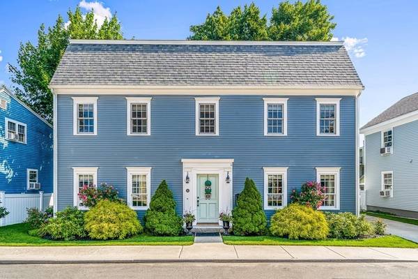 14 Russia St, Newburyport, MA 01950