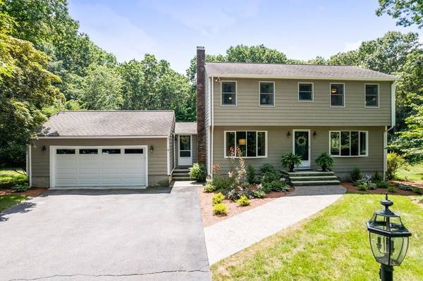 3 Morningside Ln, Foxboro, MA 02035