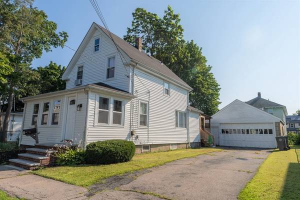 22 Grandfield St, Dedham, MA 02026