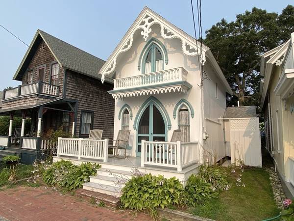 Oak Bluffs, MA 02557,16 Siloam Ave