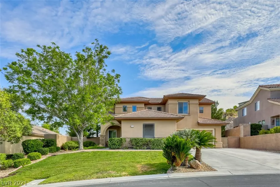 8 Oro Valley Drive, Henderson, NV 89052