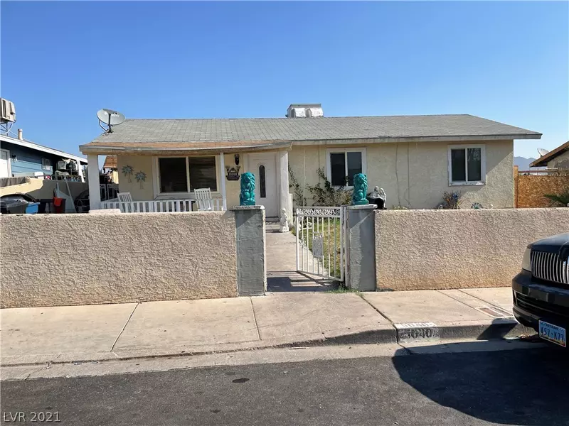 5040 Hayward Avenue, Las Vegas, NV 89122