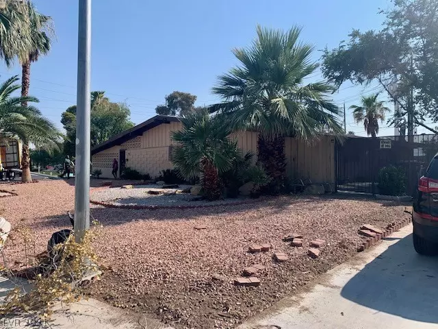 3342 Pawnee Drive, Las Vegas, NV 89169