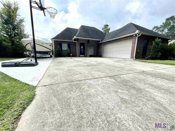 14384 CARROL AVE, Walker, LA 70785