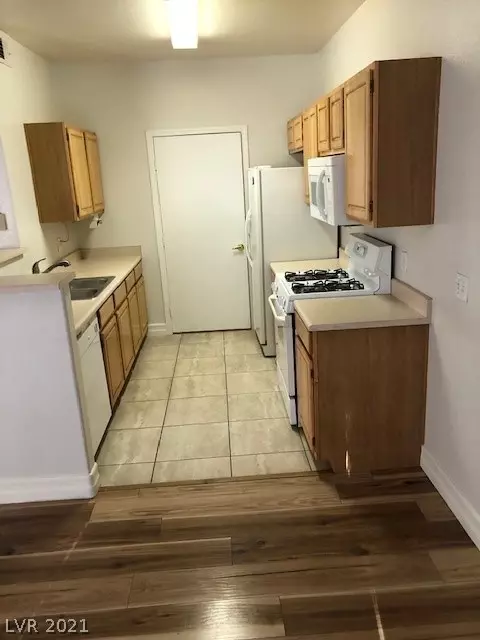 Las Vegas, NV 89108,1401 N Michael Way #125