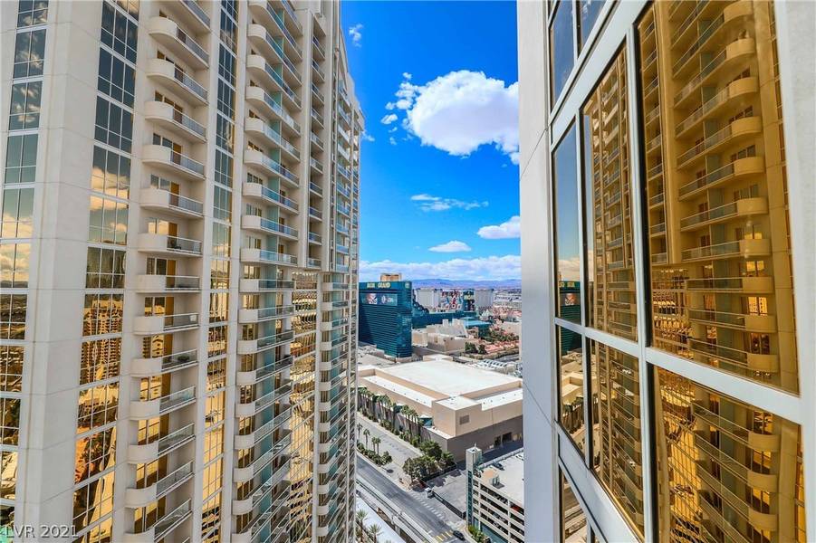 135 Harmon Avenue #2802, Las Vegas, NV 89109