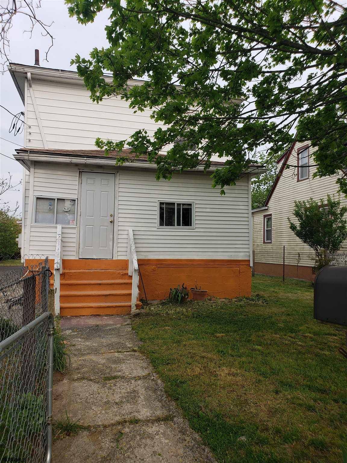 305 N 2nd St, Vineland, NJ 08360