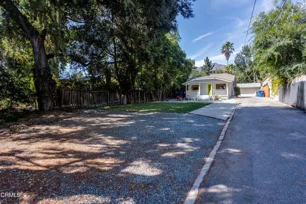 Altadena, CA 91001,135 E E Las Flores DR