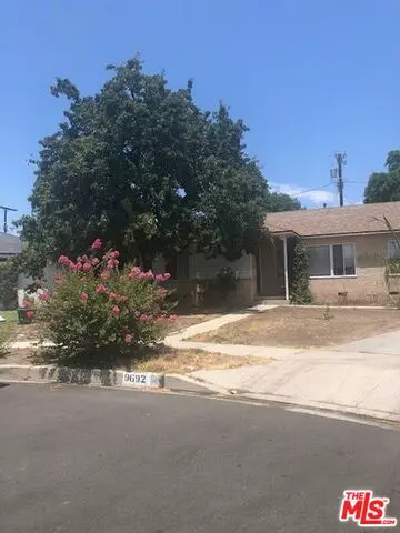 9692 Elon Ave, Arleta, CA 91331