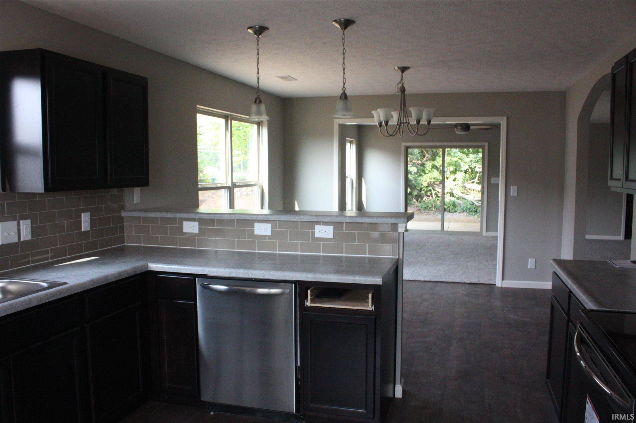 Greentown, IN 46936,303 Hummingbird Drive