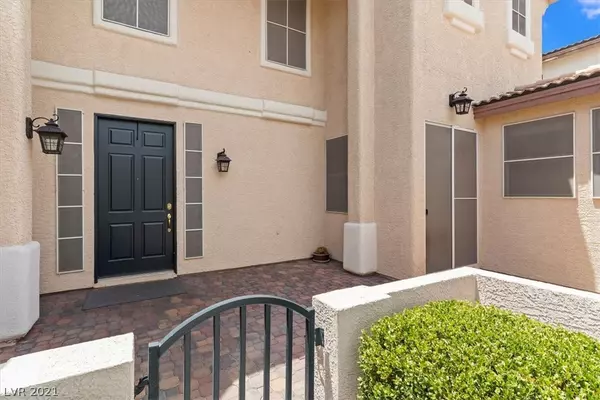 Las Vegas, NV 89129,3325 Lacebark Pine Street